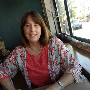 Meet your Posher, Lindsey